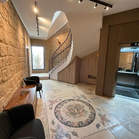 Le Voyageur By The Sea - Furnished Rooms Larnaca Exterior foto