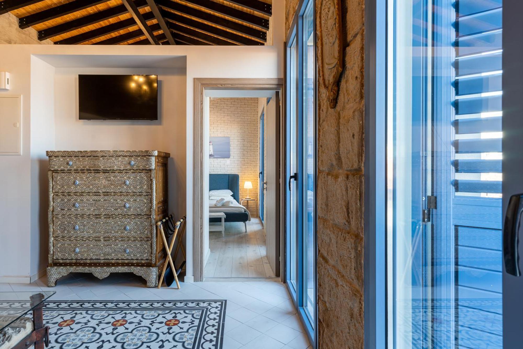 Le Voyageur By The Sea - Furnished Rooms Larnaca Exterior foto