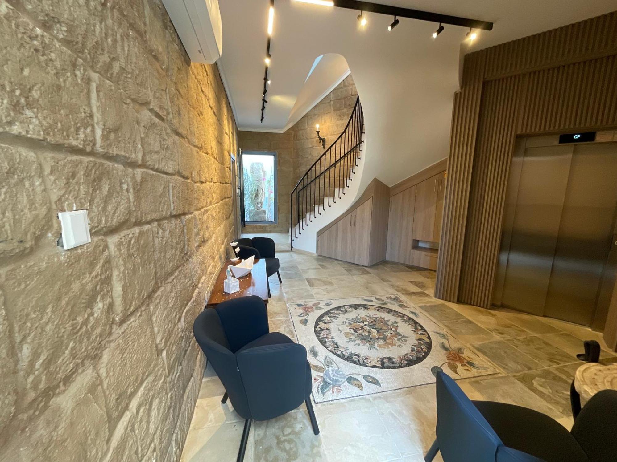 Le Voyageur By The Sea - Furnished Rooms Larnaca Exterior foto